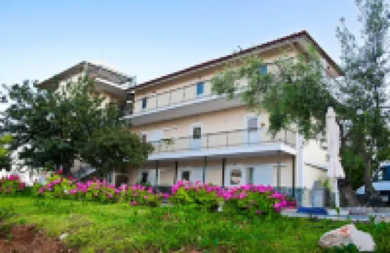 阿洛尼亞一室公寓&雙層公寓