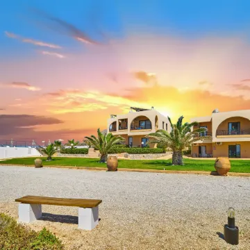 Nanakis Beach Luxury Apartments