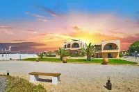 Nanakis Beach Luxury Apartments Hotel di Akrotiri