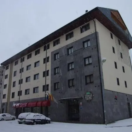 Hotel & Spa Real Jaca Отели в г. Хака