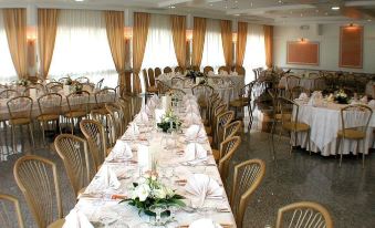 Hotel Mediterraneo - Housity