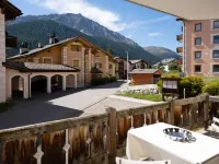 Chesa Mezzaun Hotels in Zuoz