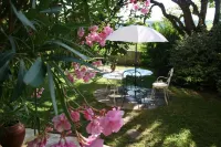 La Bastide du Paradou 2 Hotels in Montagnac