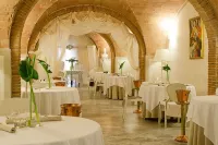 Hotel Villa Maya فنادق في Fauglia