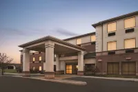 Country Inn & Suites by Radisson, Dayton South, Oh Hotels near Centerville Elks Football Stadium
