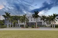 Hampton Inn & Suites Sarasota/Bradenton-Airport Hotels near Ringling College of Art and Design