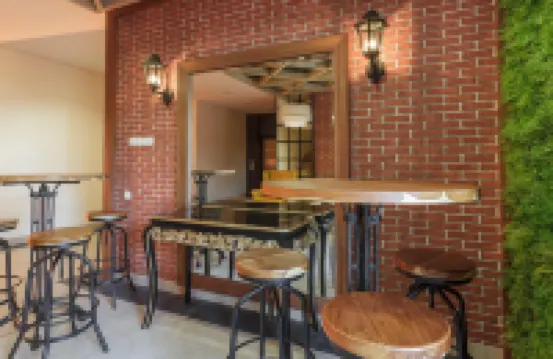 RedDoorz Plus @ CBD Bintaro