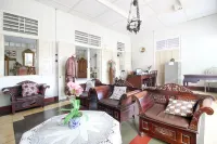 Reddoorz Syariah Near Wijilan Yogyakarta - Pensions
