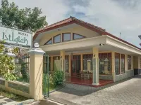 Hotel Istiqlah Syariah Các khách sạn ở Giri