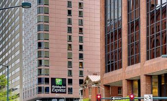 Holiday Inn Express Denver Downtown, an IHG Hotel