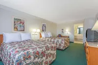 Econo Lodge Richmond-North Chesterfield Hotels in Bon Air