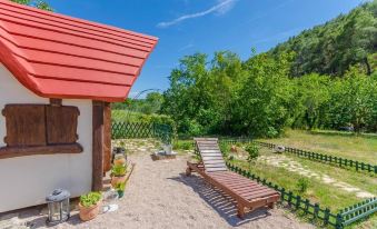 Immaculate 2-Bed Cottage Near Krka Waterfalls