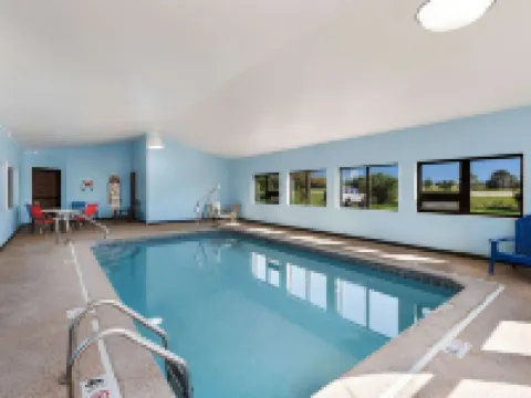 Quality Inn Hotels in Upper Sandusky