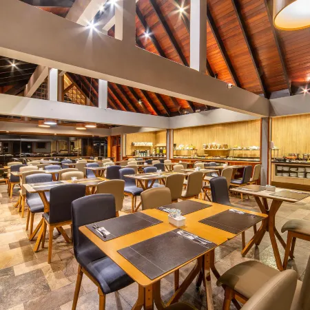 Hotel Laghetto Gramado Отели рядом с достопримечательностью «Крытая улица»