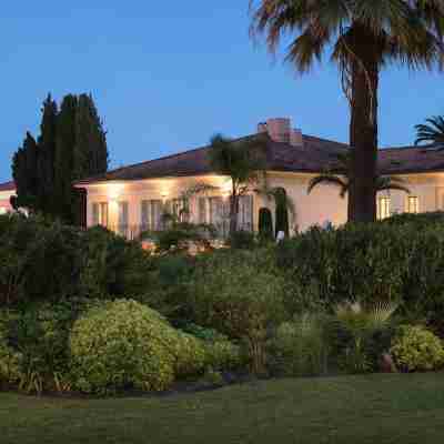 Hôtel Royal-Riviera Hotel Exterior