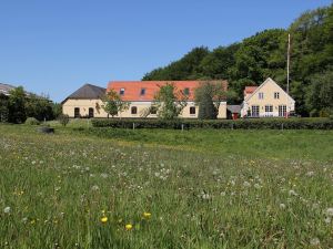 Munkebjerg Bed & Breakfast