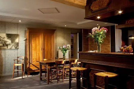 Le Jardin de la Reyssouze Отели в г. Люньи