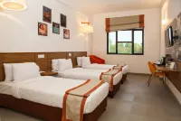 Max Hotels Prayagraj Hotel di Allahabad