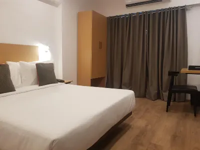 The UniContinental - Campus Accommodation Hotels in Khar