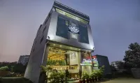 The Tripti Hotel & Banquets