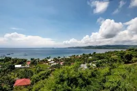 Bukit Pool Suites Hotels in Gili Asahan