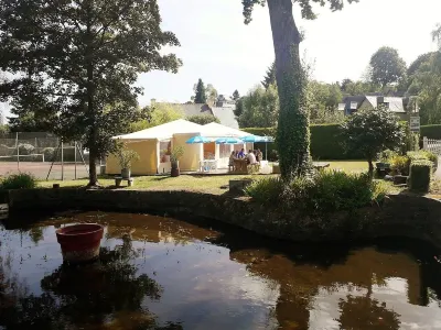 Camping du Manoir de Penn ar Ster Hôtels à : Concarneau