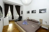 Galeria Rooms
