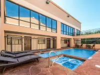 Quality Inn & Suites Round Rock Hotels near Inner Space Cavern