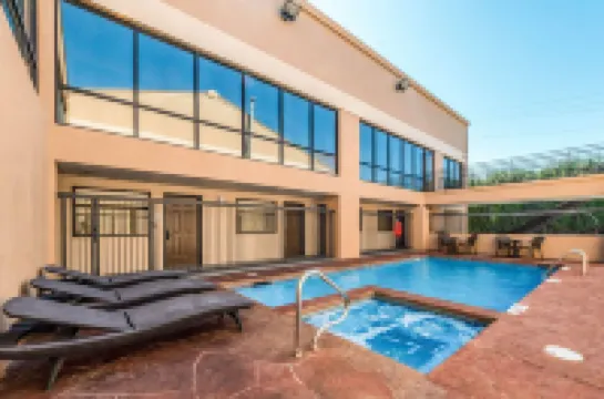 ควอลิตี้ อินน์แอนด์สวีทส์ ราวด์ร็อค - ออสตินนอร์ท