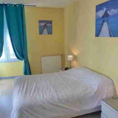 Logis Hôtel Au Croissant Rooms