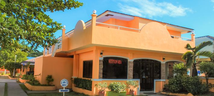 The Waterfront Beach Resort Hoteles en Bataán
