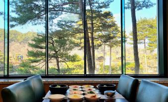 Chereville Spa Tourist Hotel
