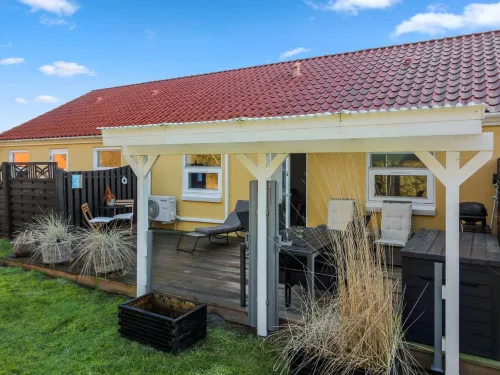 "Oddi" - 900m from the Sea