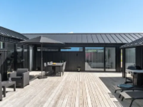 "Claus" - 500m from the Sea