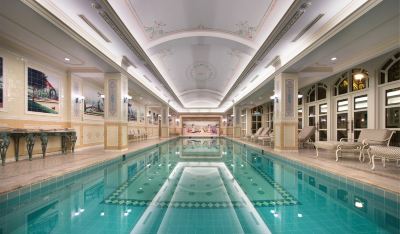 屋内プール 香港ディズニーランドホテルの写真