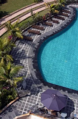 Horison Ultima Suite & Residences Rasuna Jakarta Hotels in South Jakarta City