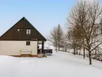 Holiday Hill 39