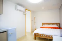 Yang Yang Timi House Pension