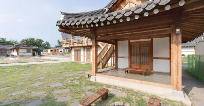 Gyeongju Hanok PEN Town Pension Hotel dekat Uiduk University