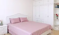 Jingjing's Home Villa (Baizhang Lake Interchange) Hotels near Hongcaoping Miles Sightseeing Tea Garden