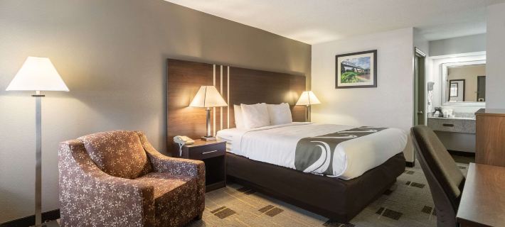 Quality Inn Cleveland Hotels in Cleveland