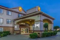 Super 8 by Wyndham Hillsboro TX - WiFi