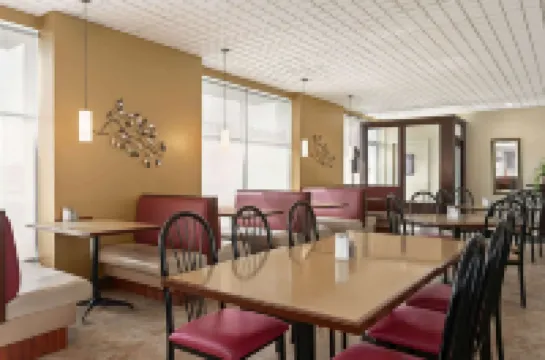 Days Inn by Wyndham London Hotels in Middlesex County