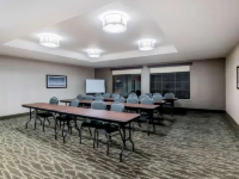 La Quinta by Wyndham Pampa Hotels in Pampa
