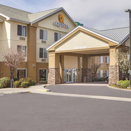 Spark by Hilton Central Point Medford