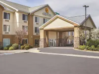 La Quinta Inn & Suites by Wyndham Central Point - Medford - 2-Star