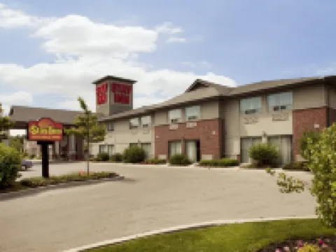 Stay Inn Hotel Toronto Hotels near Kipling Go Station