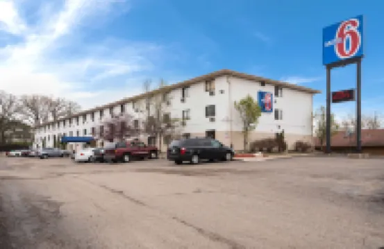 Motel 6 Saint Paul, MN - I-94