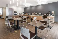 Microtel Inn & Suites by Wyndham New Martinsville - 2-Star