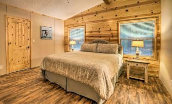 Broken Bow Oasis Hot Tub, Fire Pit and Patio